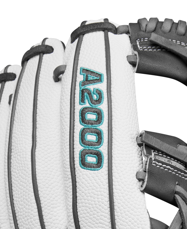 WBW102623 Wilson A2000 H75SS 11.75 inch Fastpitch Classics Series Infield Glove