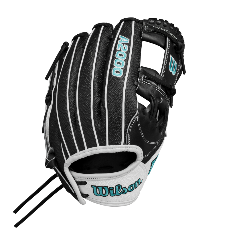 WBW10262412 Wilson A2000 H12SS 12 inch Infield Fastpitch Glove (Classics Series)