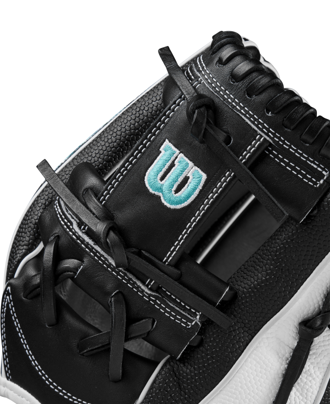 WBW102624_4_A2000_Classic_Fastpitch_H12_IF_Black_BlackSS_White_Teal.png
