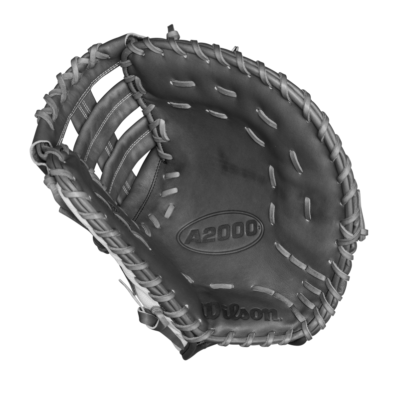 WBW102682 Fastpitch Classics Series Wilson A2000 1620FPSS 12.5 inch First Base Mitt