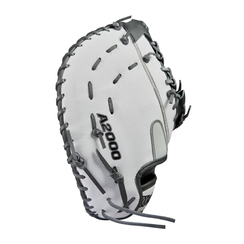 WBW102682 Fastpitch Classics Series Wilson A2000 1620FPSS 12.5 inch First Base Mitt