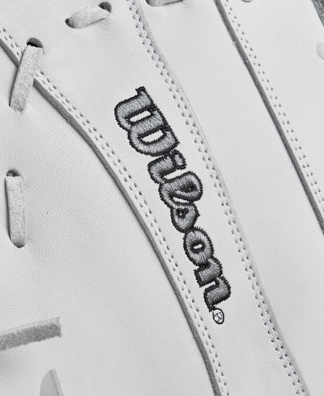 Wilson A1000® 1620 12.5 inch Fastpitch Softball First Base Mitt