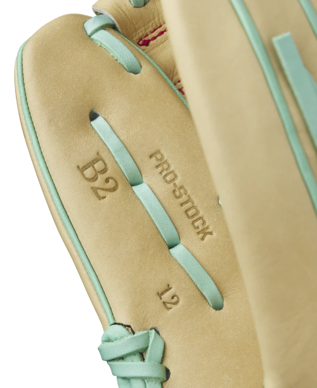 WBW103498 Wilson A2000 B12 12 inch Pitcher Baseball Glove