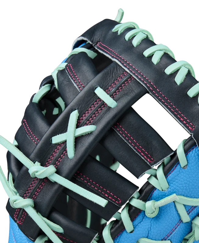 WBW103459 Wilson A2000 1677SS 12.5 inch First Base Baseball Mitt