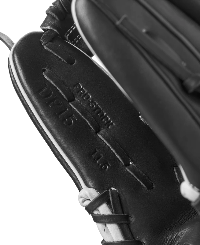 Wilson A2000 DP15 11.5 inch Infield Baseball Glove (Classic Series)