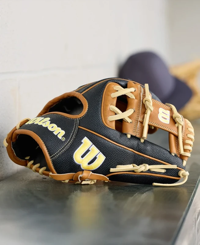 WBW1041121175 Wilson A2000 1975 SuperSkin 11.75" Infield Baseball Glove (Classics Series)
