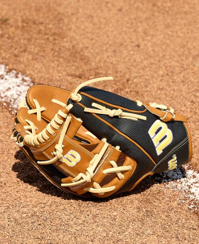 WBW1041121175 Wilson A2000 1975 SuperSkin 11.75" Infield Baseball Glove (Classics Series)