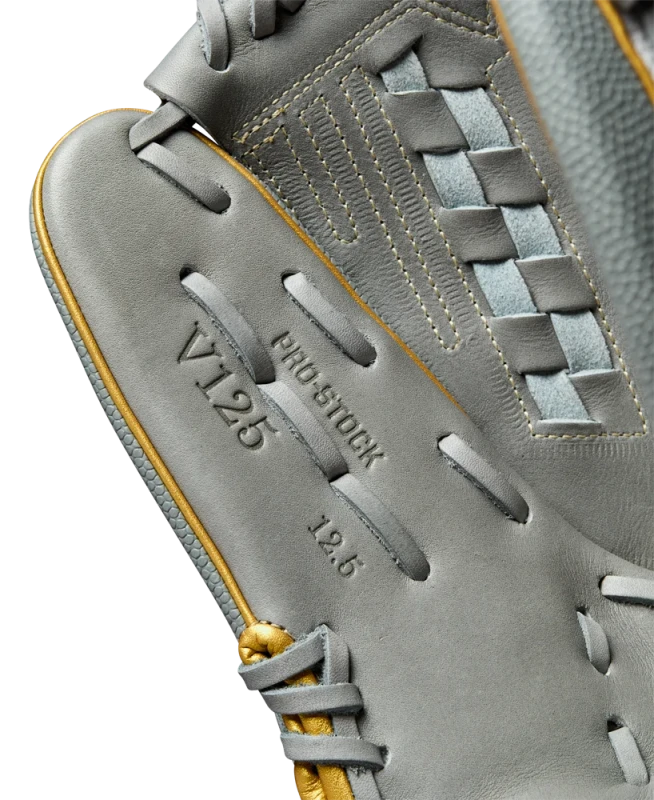WBW102677125 Wilson A2000 V125SS 12.5 inch Fastpitch Utility Softball Glove