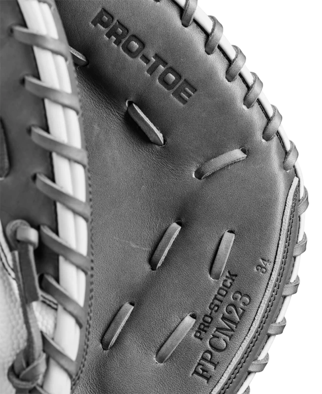 WBW10268134 Wilson A2000 FPCM23 34 inch Fastpitch Softbal Catcher Mitt White / Grey