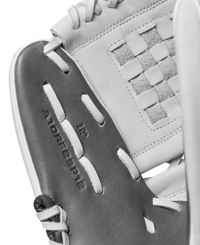 A1000® P12 Pitcher’s Fastpitch Softball Glove