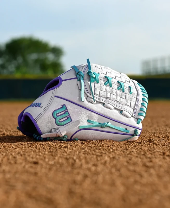 WBW1035581175 Wilson A500 Siren 11.75 inch Youth Fastpitch Softball Glove