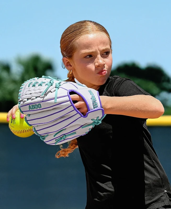 WBW1035581175 Wilson A500 Siren 11.75 inch Youth Fastpitch Softball Glove