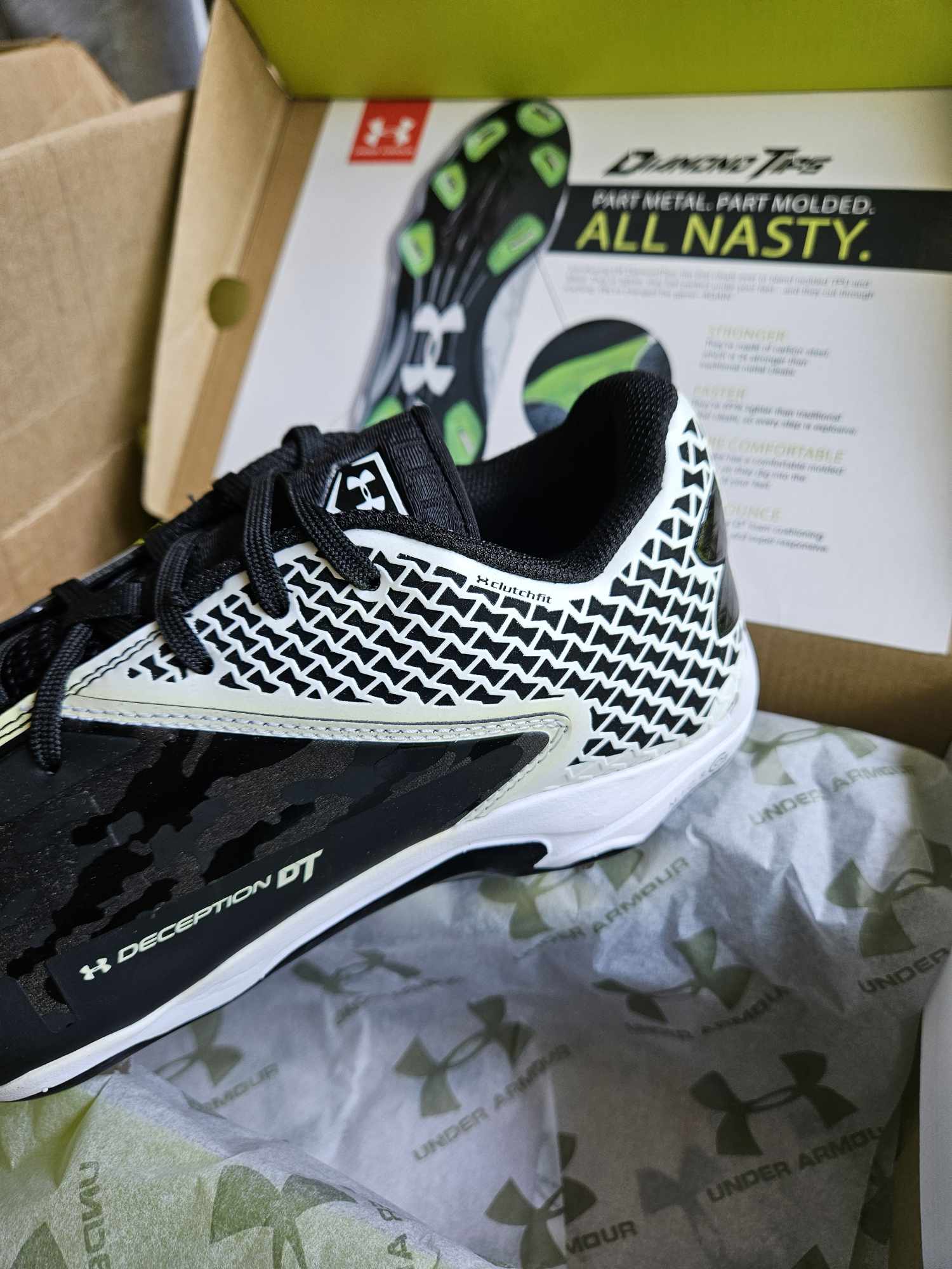 Under Armour Deception Low DT – Men